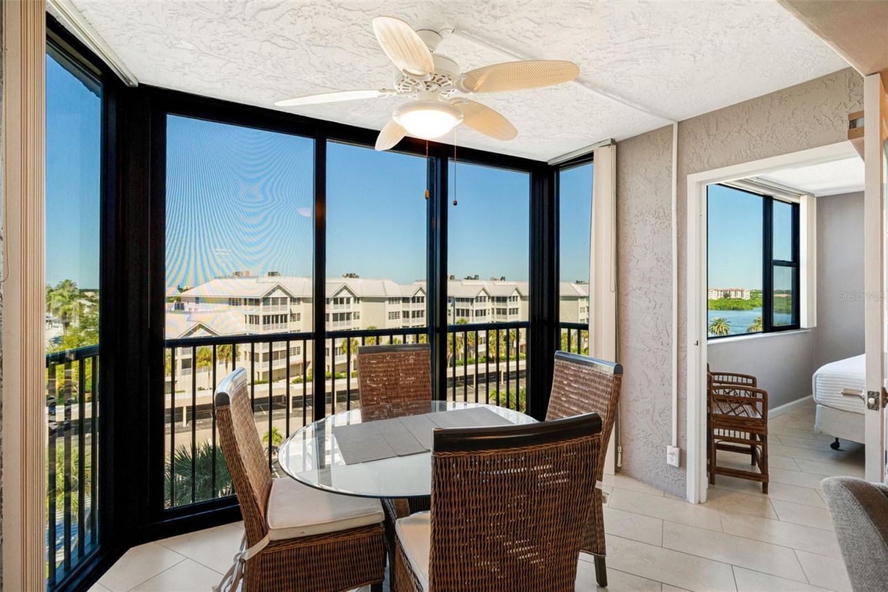 5855 Midnight Pass Road , Unit 611, Sarasota, FL 34242 Photo