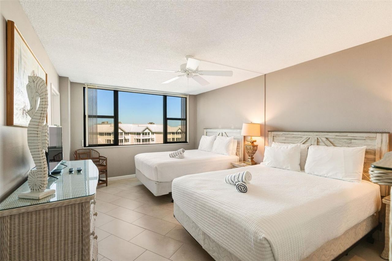 5855 Midnight Pass Road , Unit 611, Sarasota, FL 34242 Photo