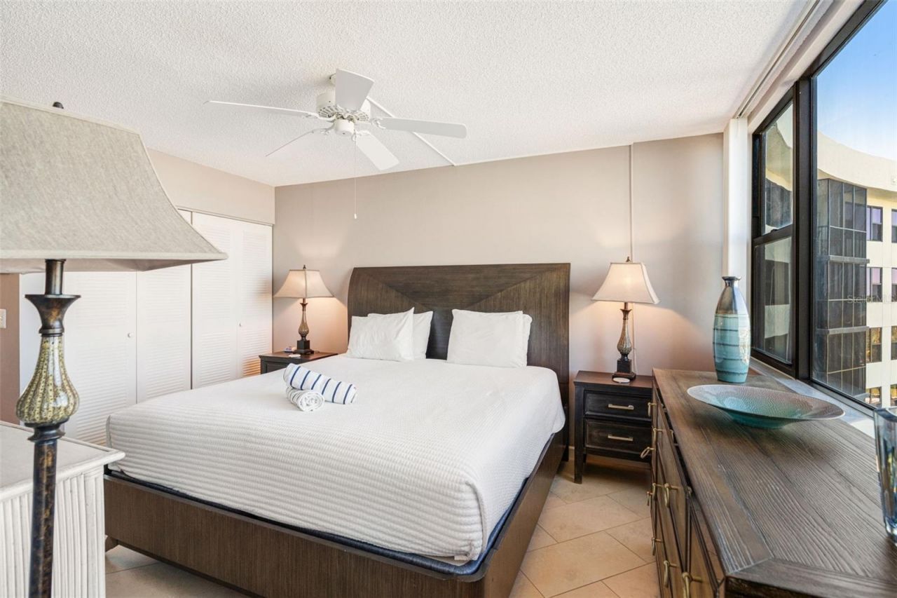 5855 Midnight Pass Road , Unit 611, Sarasota, FL 34242 Photo