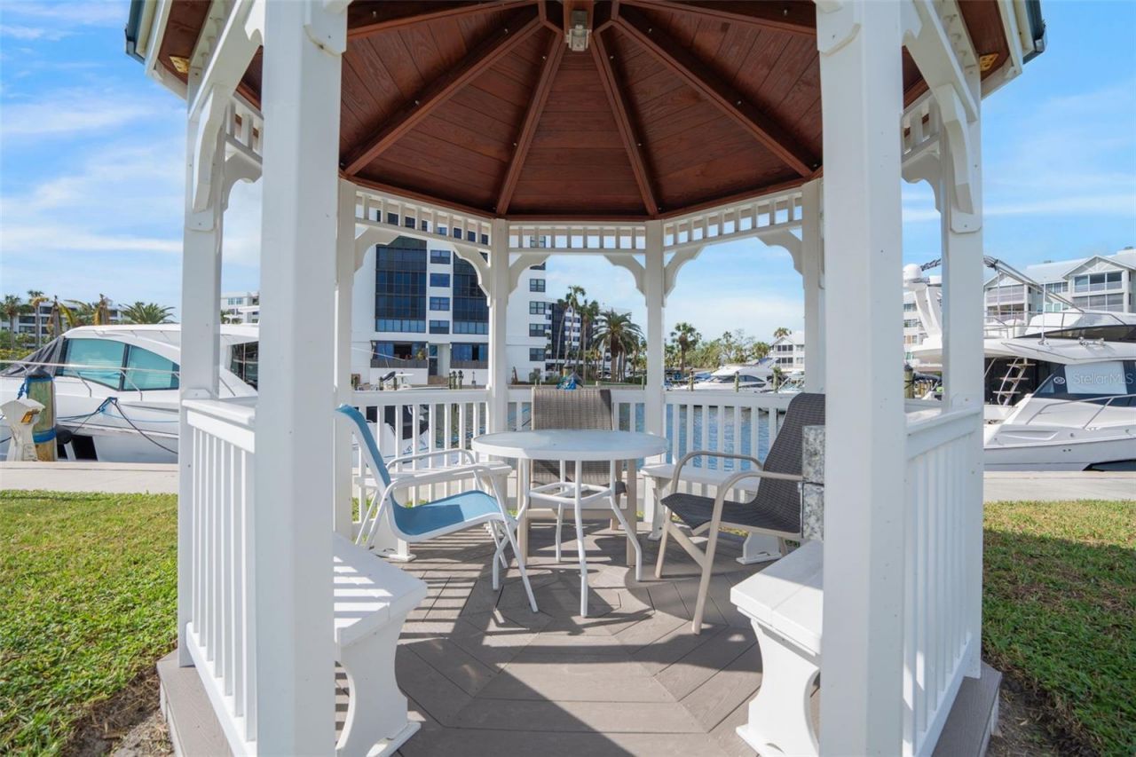 5855 Midnight Pass Road , Unit 611, Sarasota, FL 34242 Photo