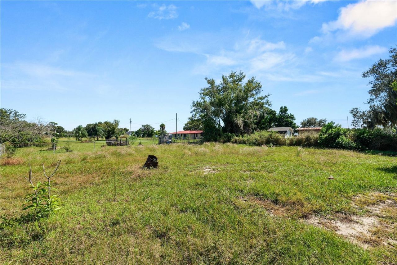 807 S Seminole Avenue , Avon Park, FL 33825 Photo