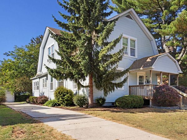 6526 19th Ave, Kenosha, WI 53143