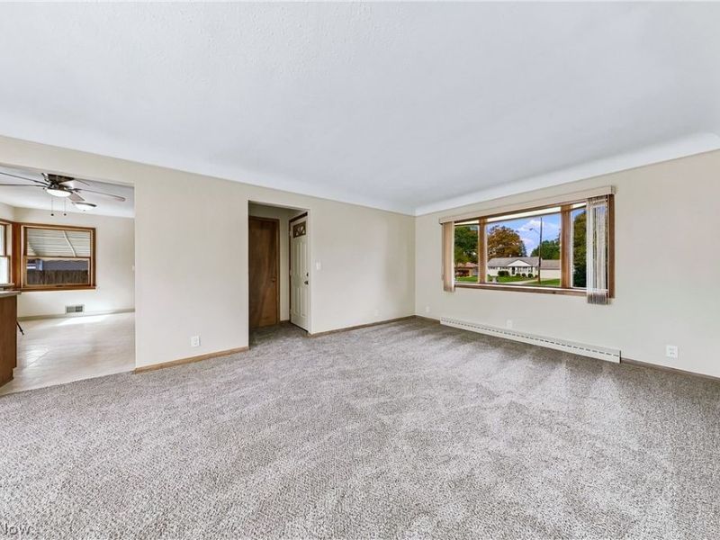13917 Settlement Acres Drive, Brook Park, OH 44142 Photo 7