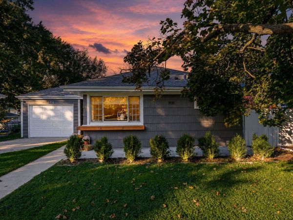 306 Lincoln Avenue , Downers Grove, IL 60515