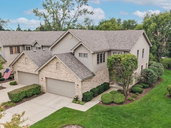 12216 Sumner Street , Lemont, IL 60439