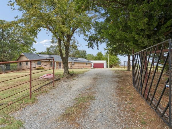 1658 County Road 1220 , Tuttle, OK 73089
