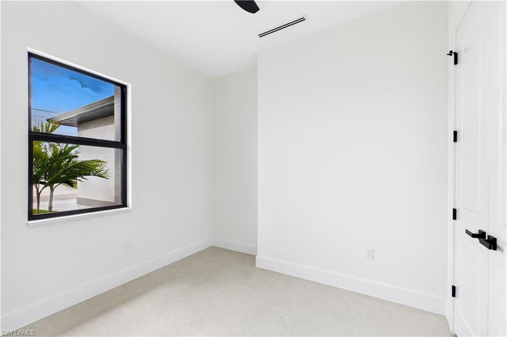 1802 SW 3rd Ter , Cape Coral, FL 33991 Photo