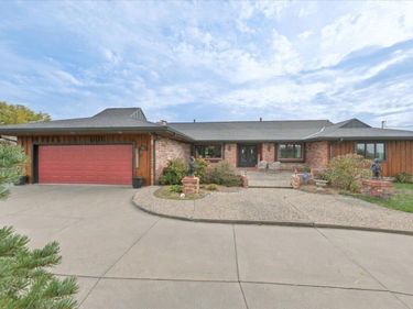 16 WESTLAKE, COUNCIL BLUFFS, IA 51501
