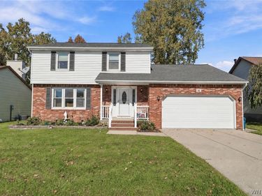 4 Cherrywood Drive , Buffalo, NY 14227