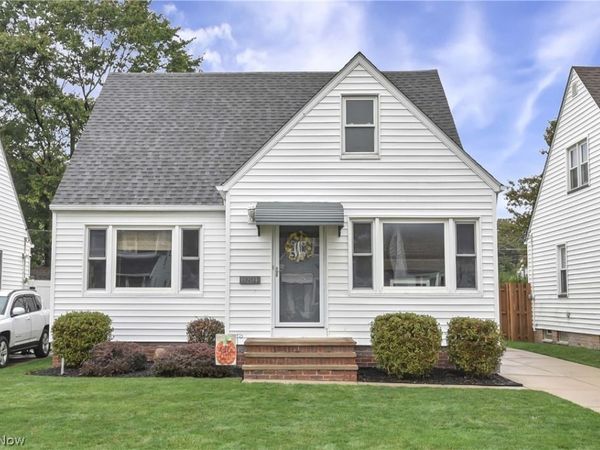 8204 Ivandale Drive , Parma, OH 44129