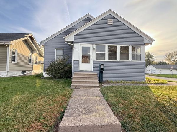 1857 42nd Street , Rock Island, IL 61201