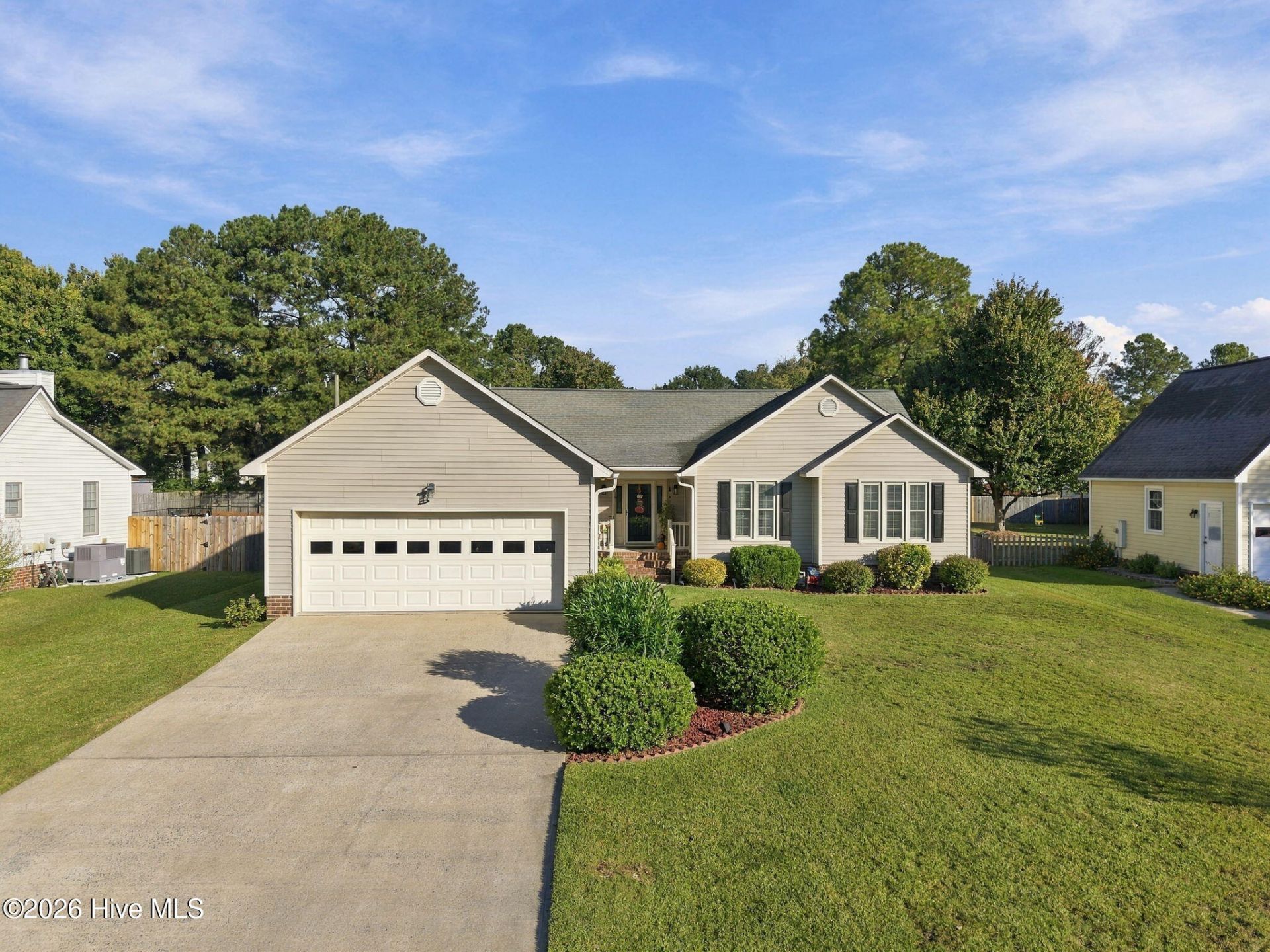 657 Winterfield Drive  Photo 9