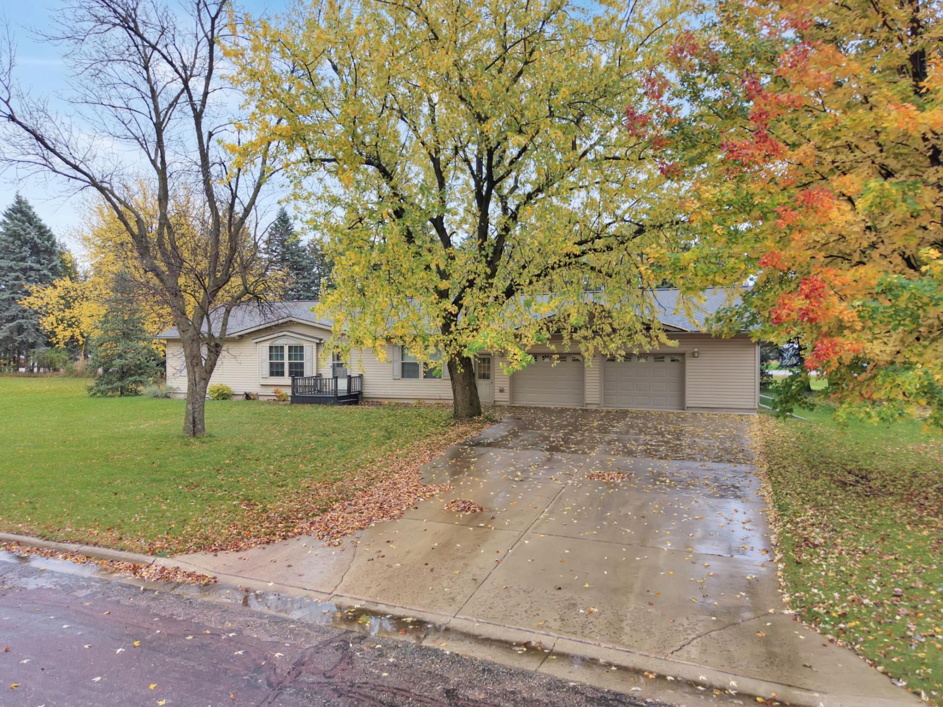 3235 Holly Circle, Slayton, MN 56172 Main Photo