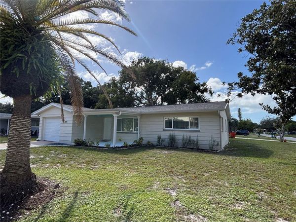 2069 SHADOW LANE , CLEARWATER, FL 33763