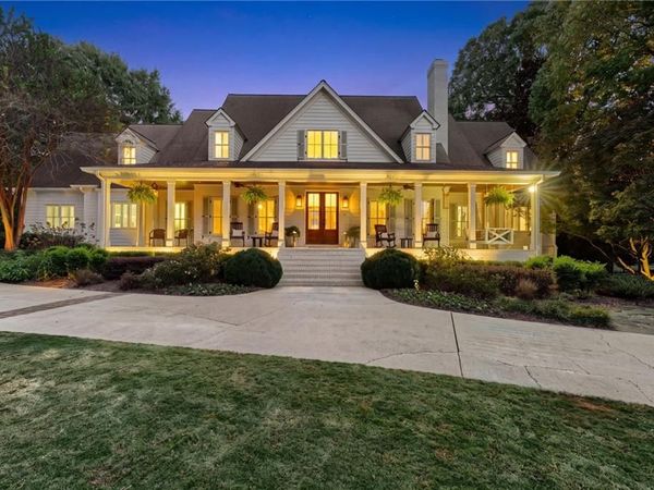 986 Austin Road , Winder, GA 30680