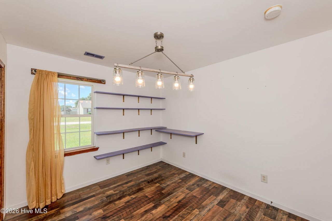 106 Linden Road  Photo 21