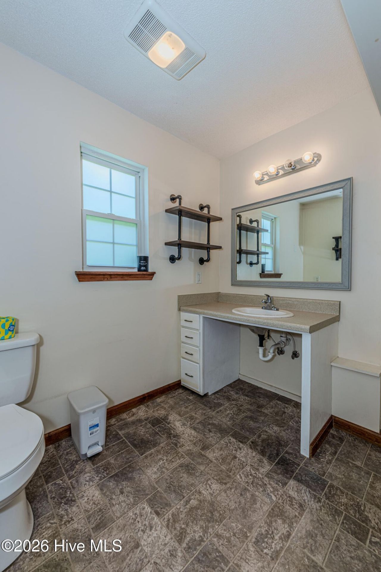106 Linden Road  Photo 30