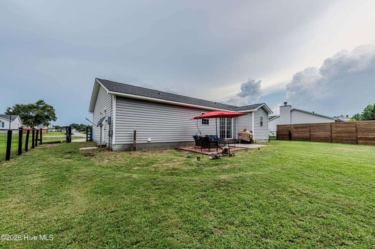 106 Linden Road  Photo 41