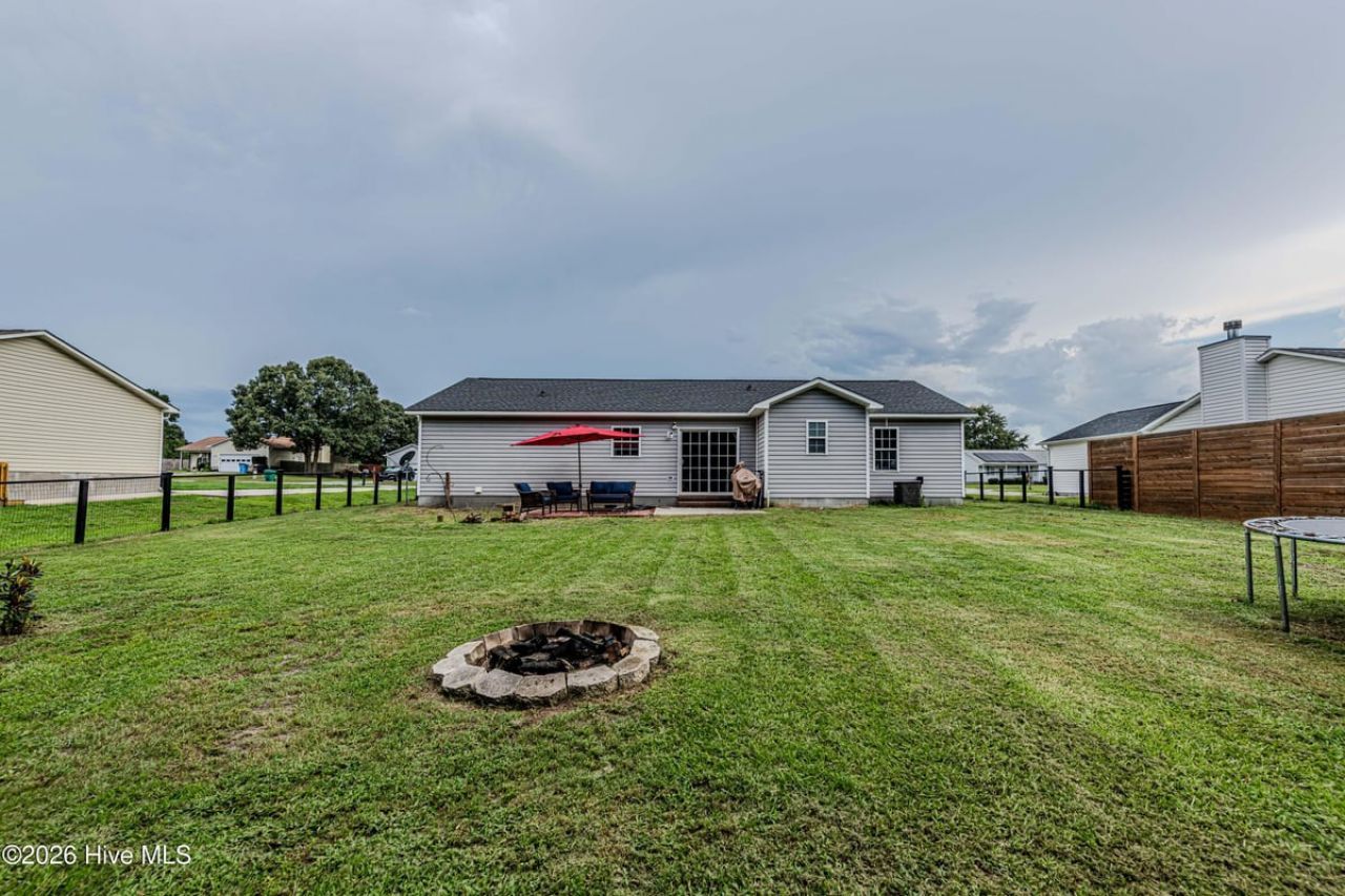 106 Linden Road  Photo 44