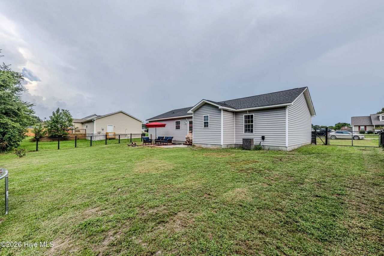 106 Linden Road  Photo 46