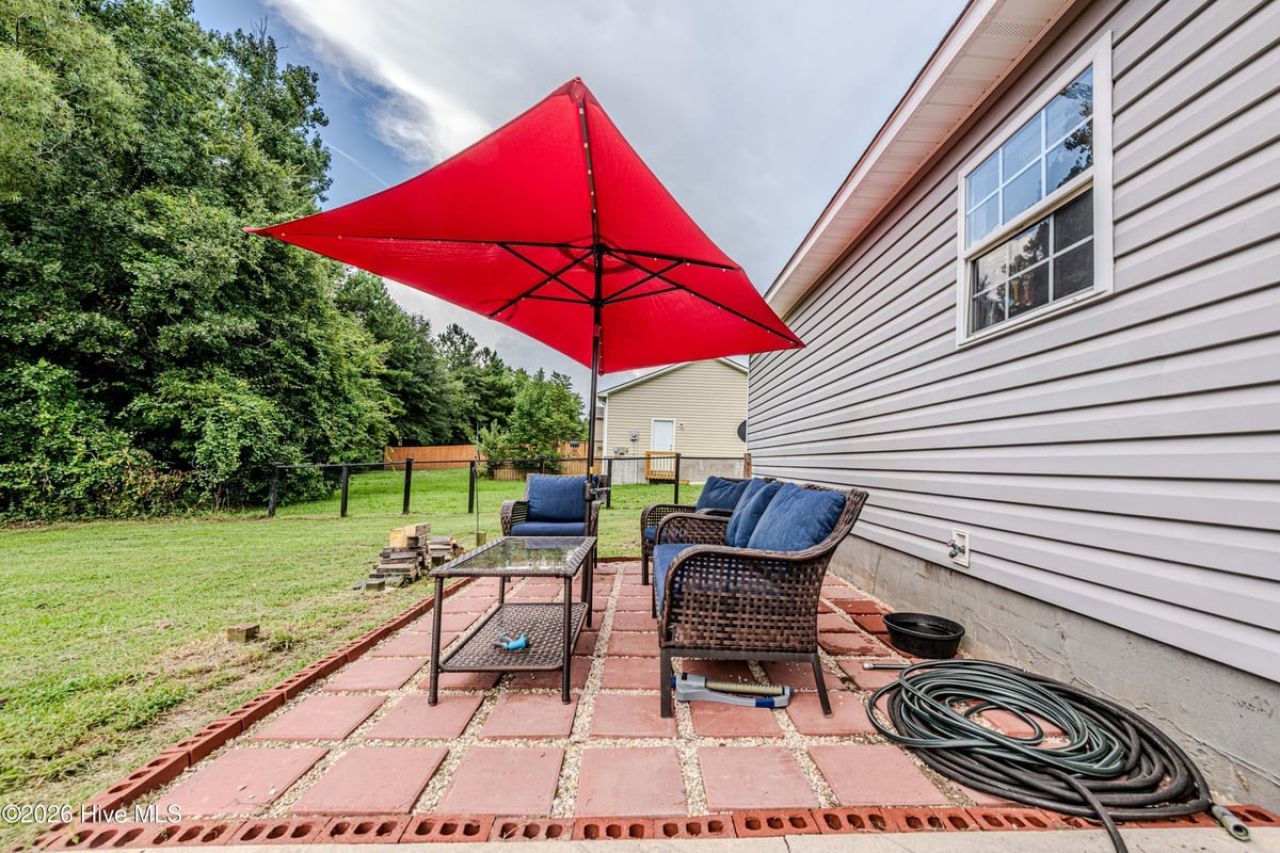 106 Linden Road  Photo 48