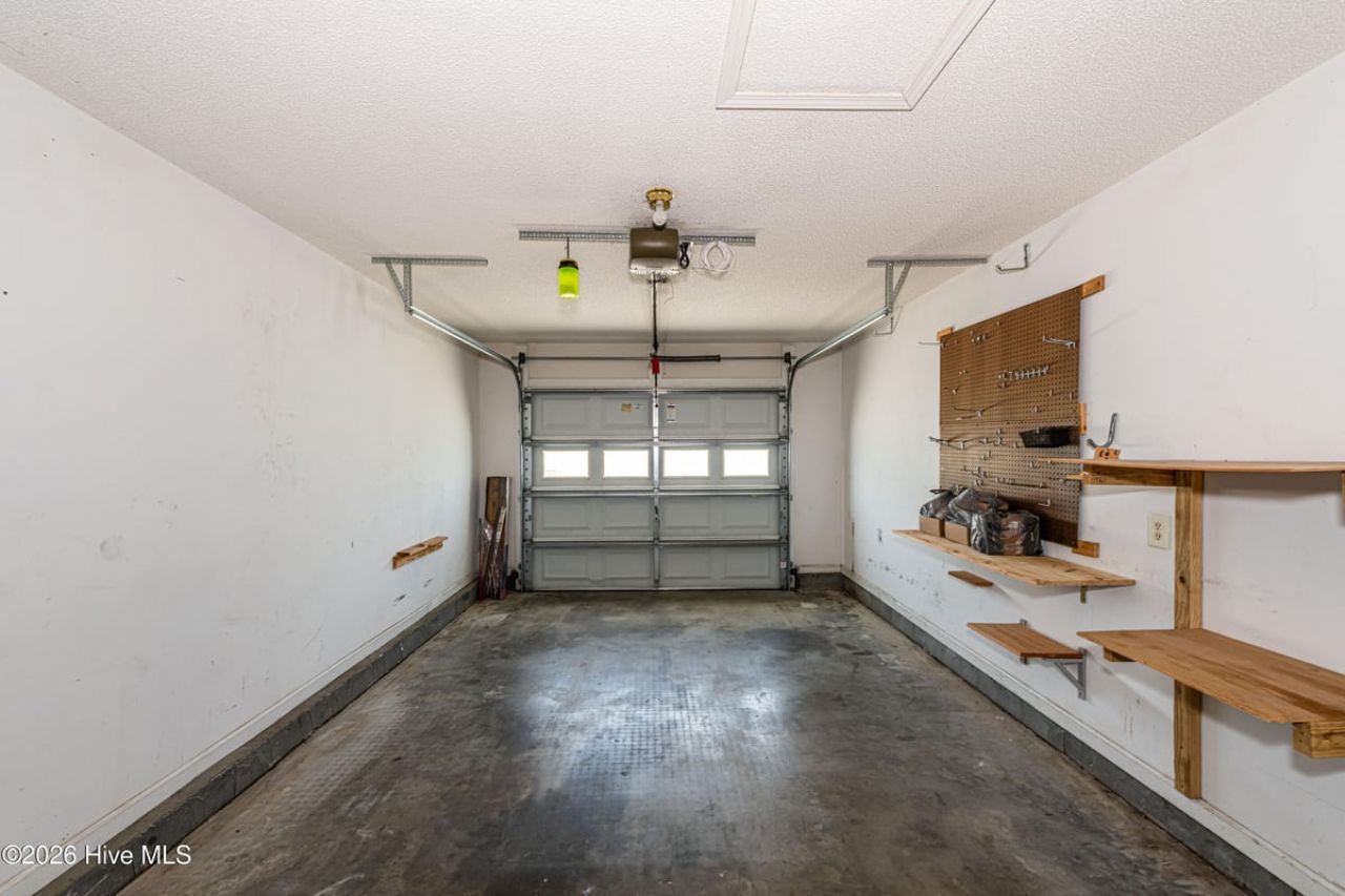 106 Linden Road  Photo 94