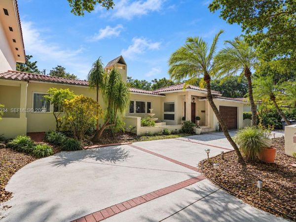 906 Palermo Ave , Coral Gables, FL 33134