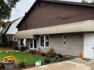 1203 S Jackson Street , Jackson, Mi 49203
