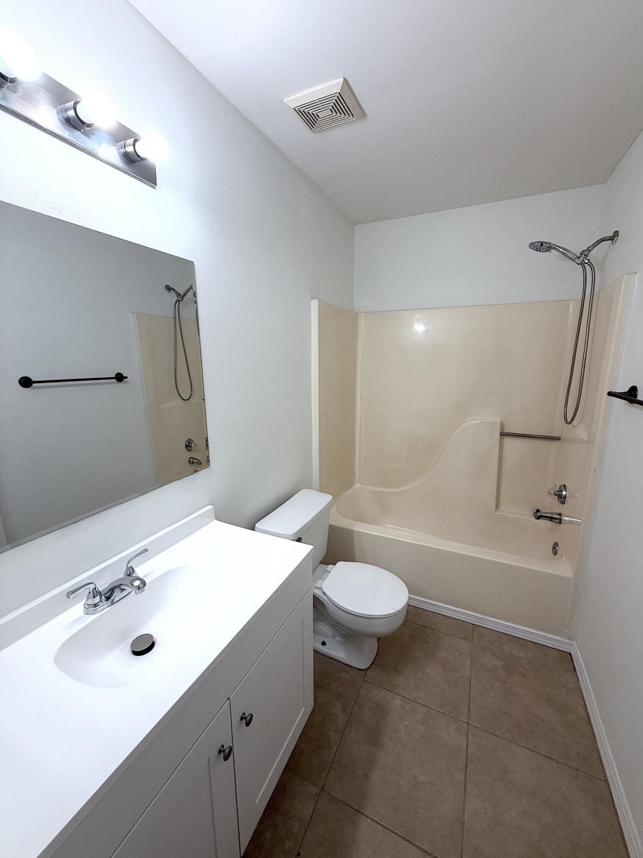 2833 Stoneway Lane, Unit B, Fort Pierce, FL 34982 Photo