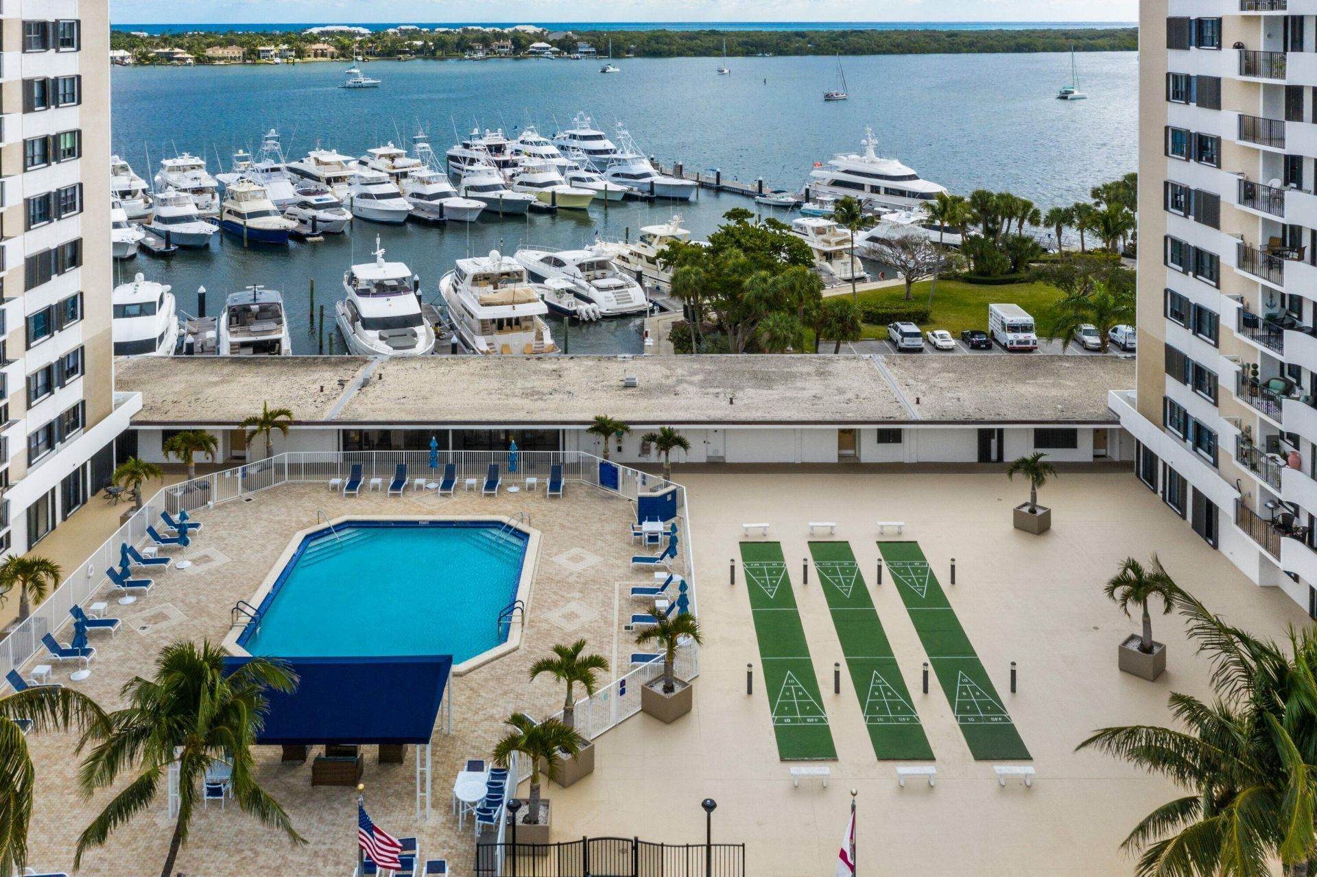 1200 Marine Way, Unit 902, North Palm Beach, FL 33408 Photo