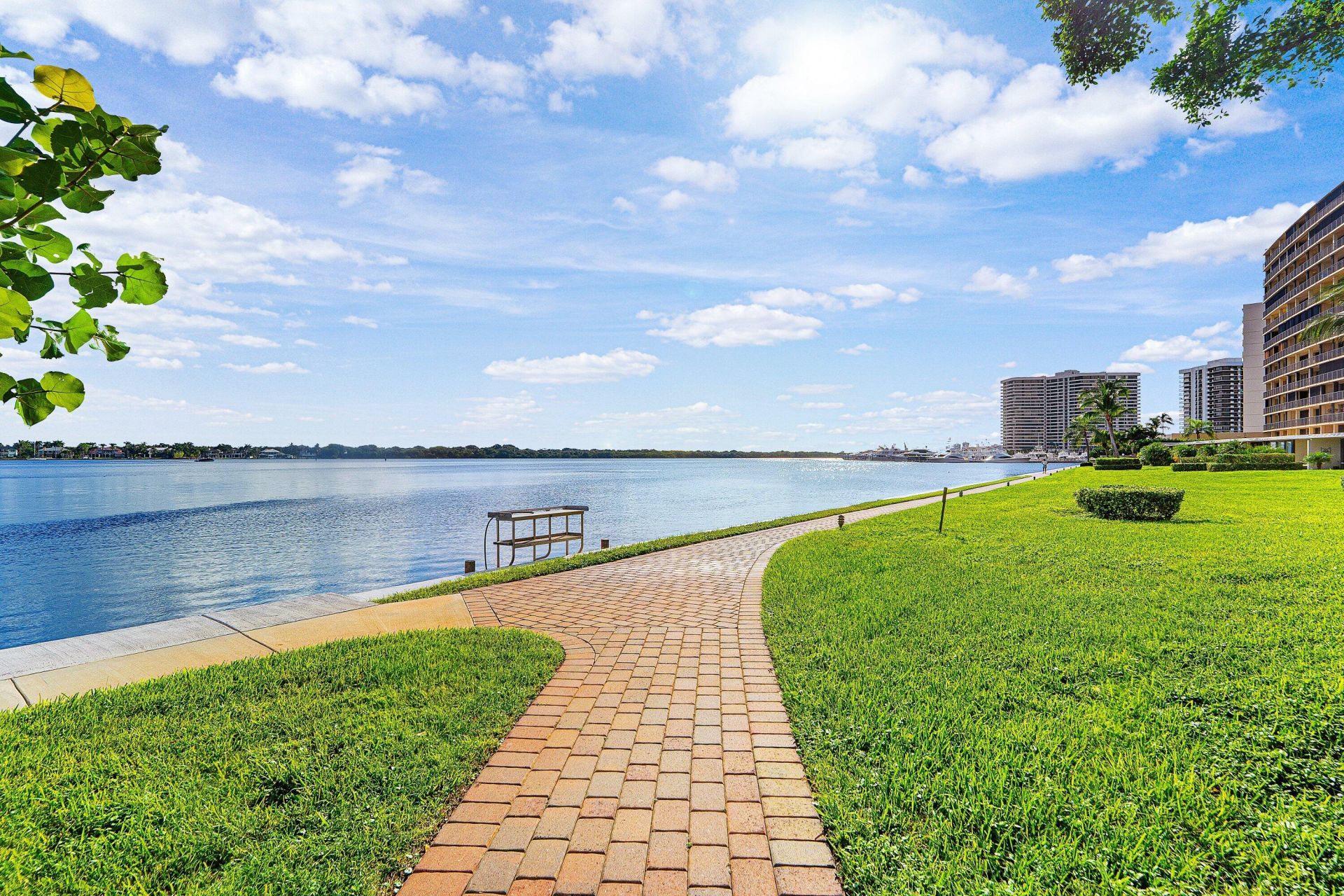 1200 Marine Way, Unit 902, North Palm Beach, FL 33408 Photo