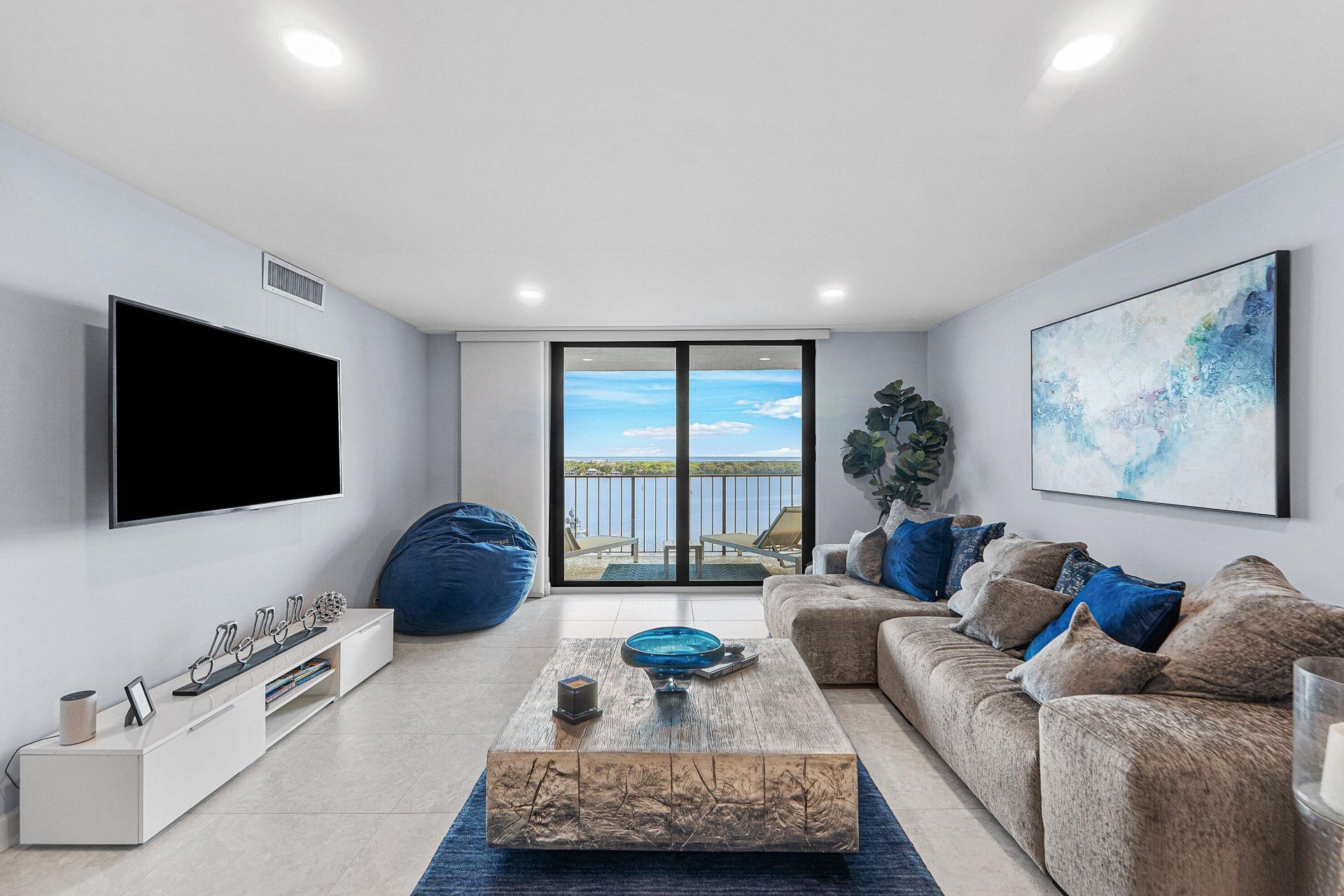 1200 Marine Way, Unit 902, North Palm Beach, FL 33408 Photo