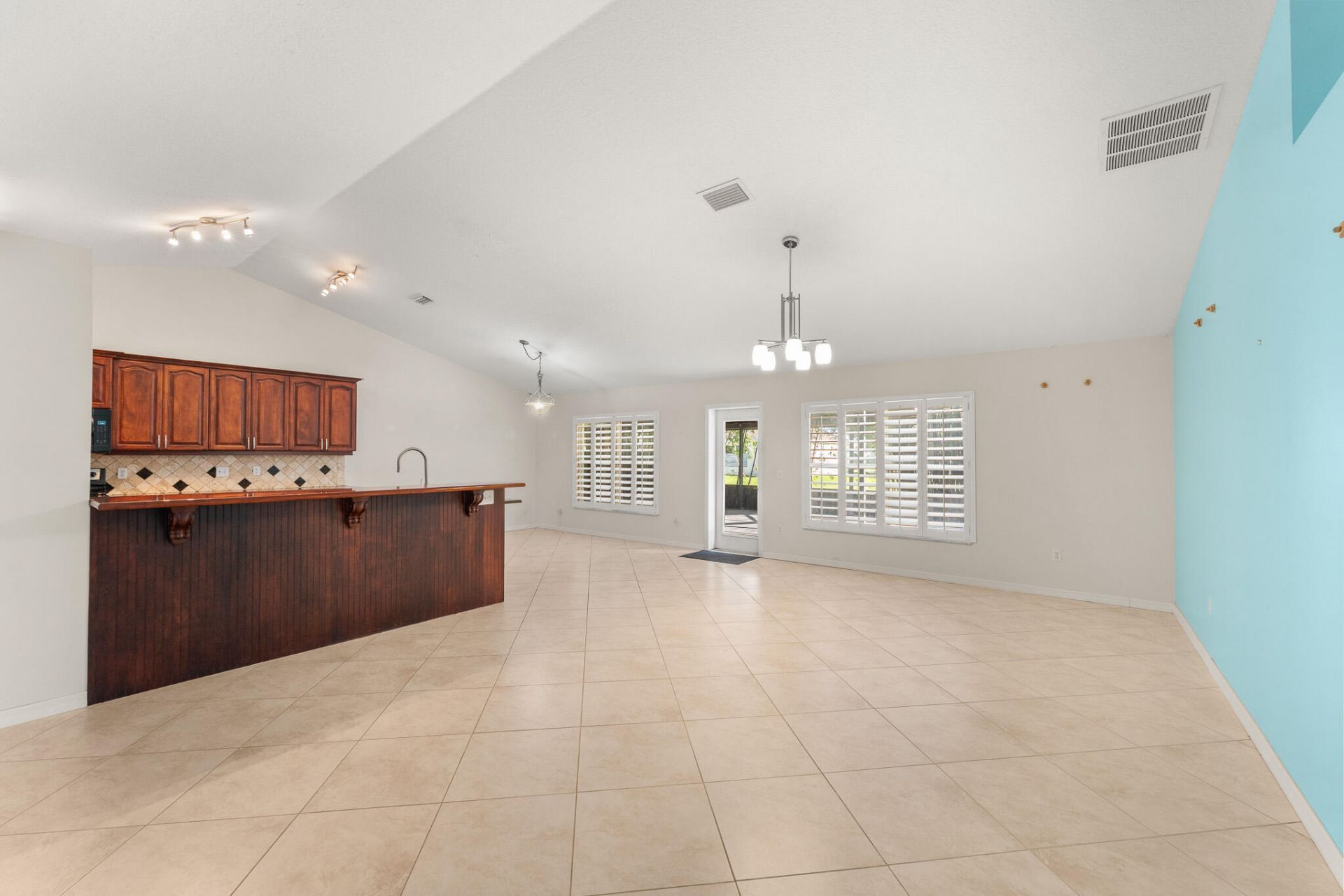 2001 SE Dranson Circle, Port Saint Lucie, FL 34952 Photo