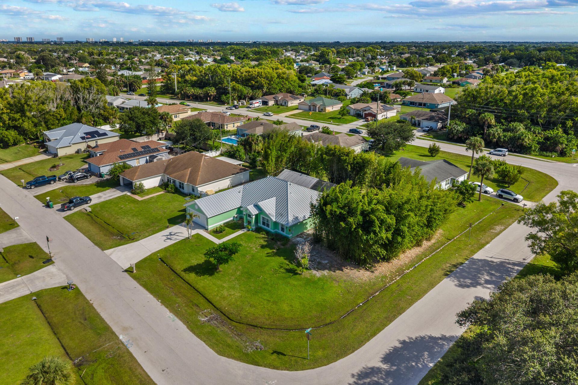 2001 SE Dranson Circle, Port Saint Lucie, FL 34952 Photo