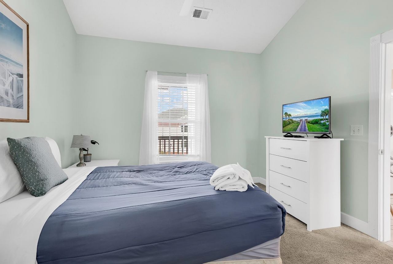4856 Carnation Circle  Photo 9