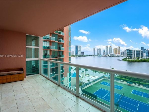 3370 Hidden Bay Dr , Unit 1111, Aventura, FL 33180