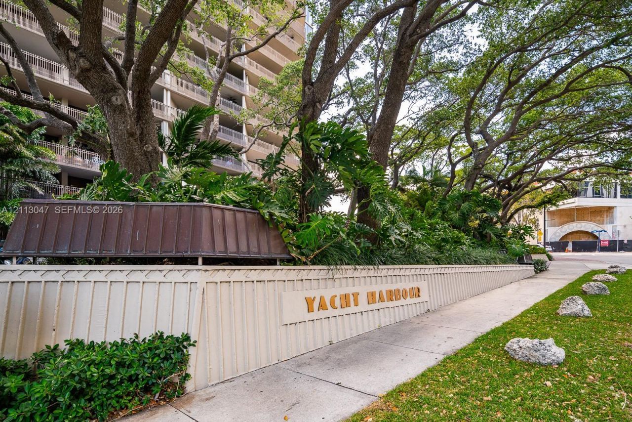 2901 S Bayshore Dr , Unit PH-F, Coconut Grove, FL 33133 Photo