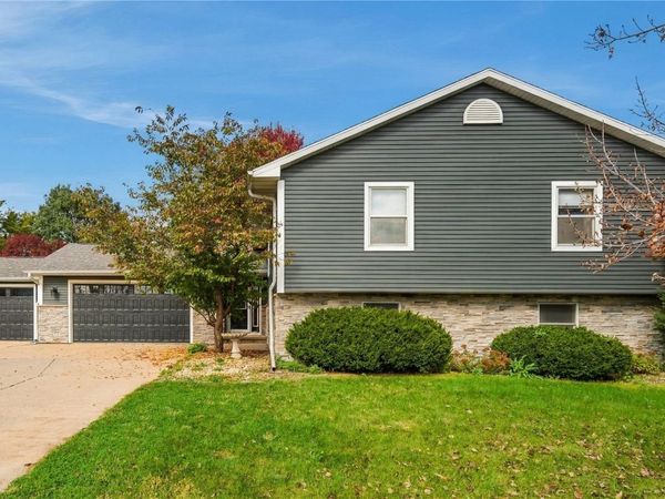 426 D Avenue W, Walford, IA 52351