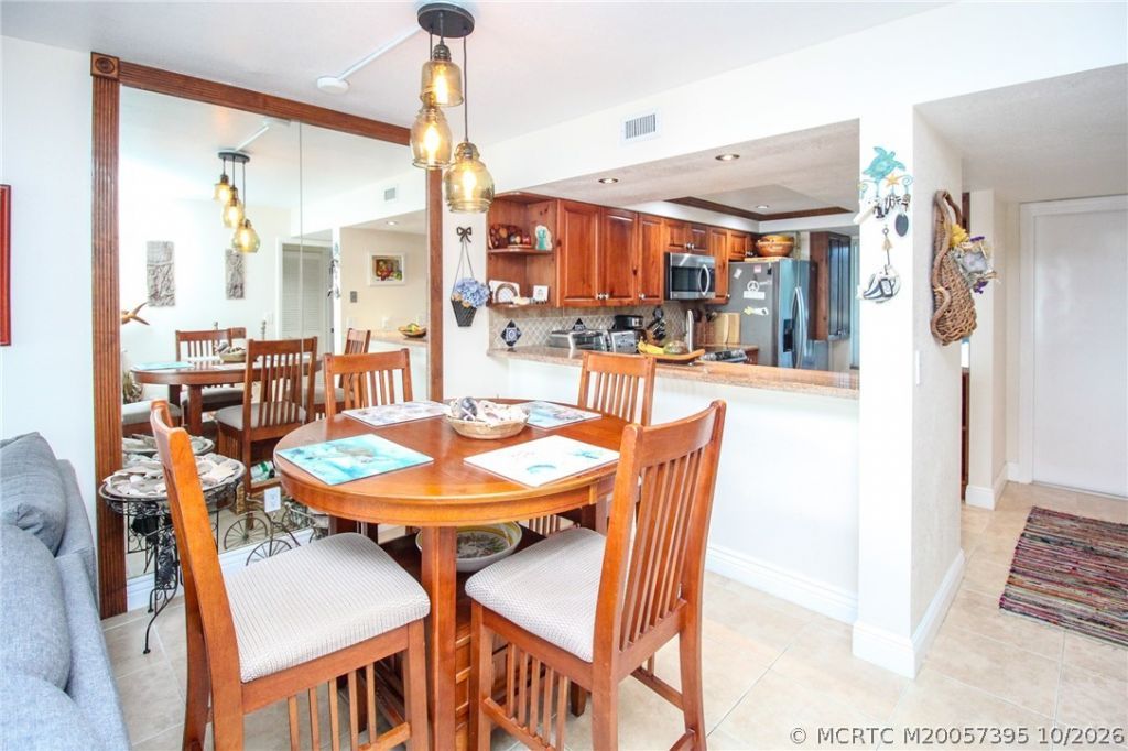 4680 NE Sandpebble Trace, Unit 305, Stuart, FL 34996 Photo