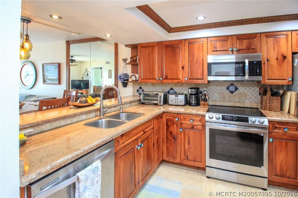 4680 NE Sandpebble Trace, Unit 305, Stuart, FL 34996 Photo