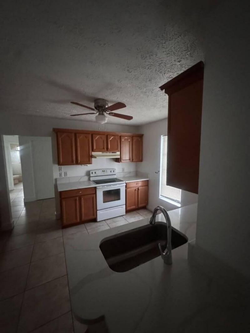 1102 SE Oriental Avenue, Port Saint Lucie, FL 34952 Photo