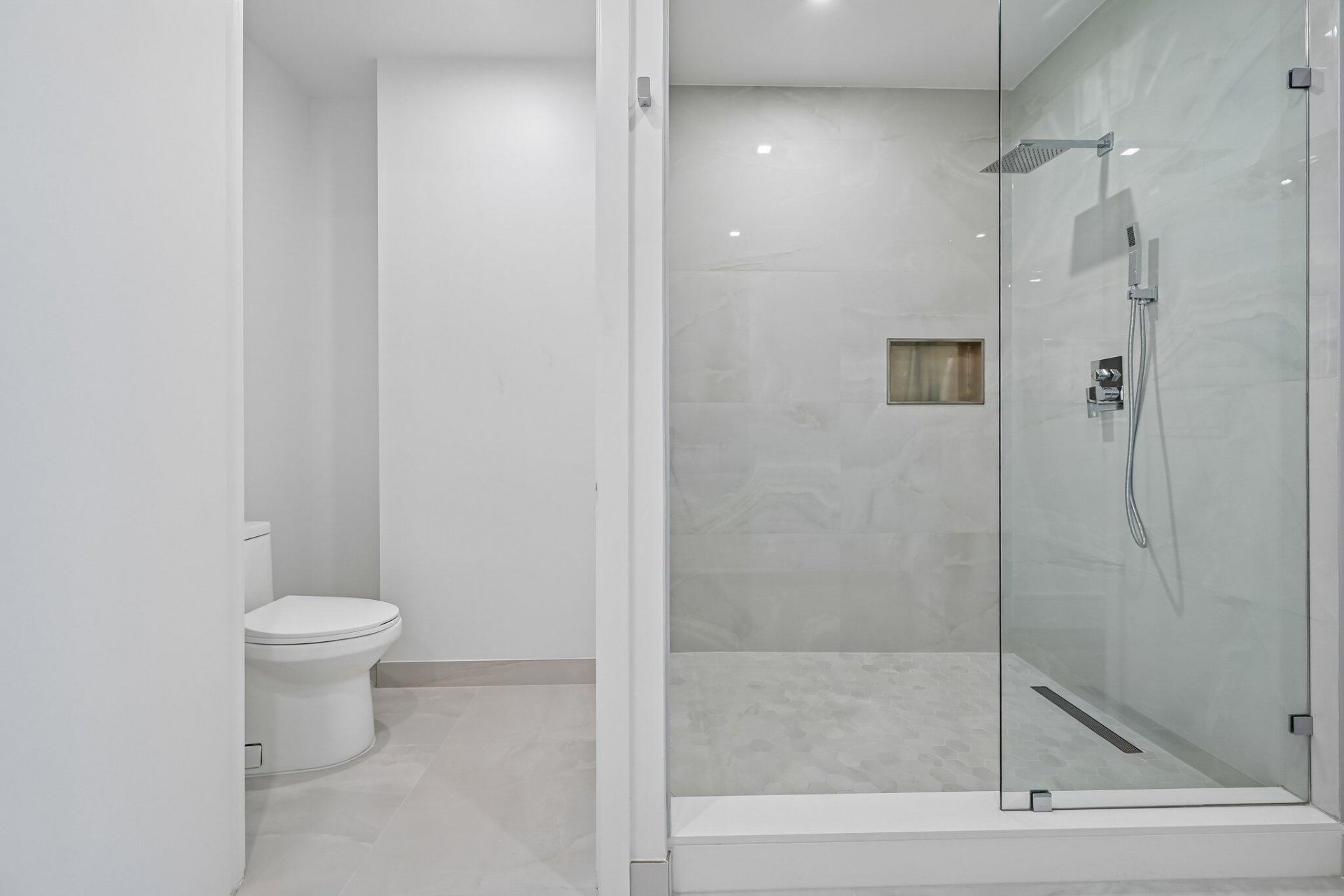 220 Lake Shore Drive, Unit 1913, West Palm Beach, FL 33403 Photo