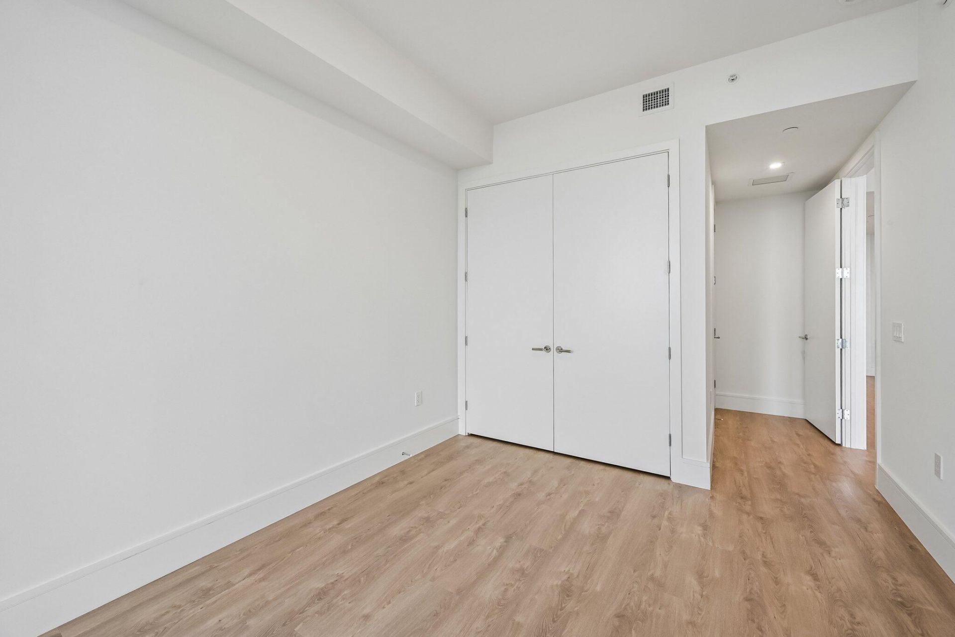 220 Lake Shore Drive, Unit 1913, West Palm Beach, FL 33403 Photo