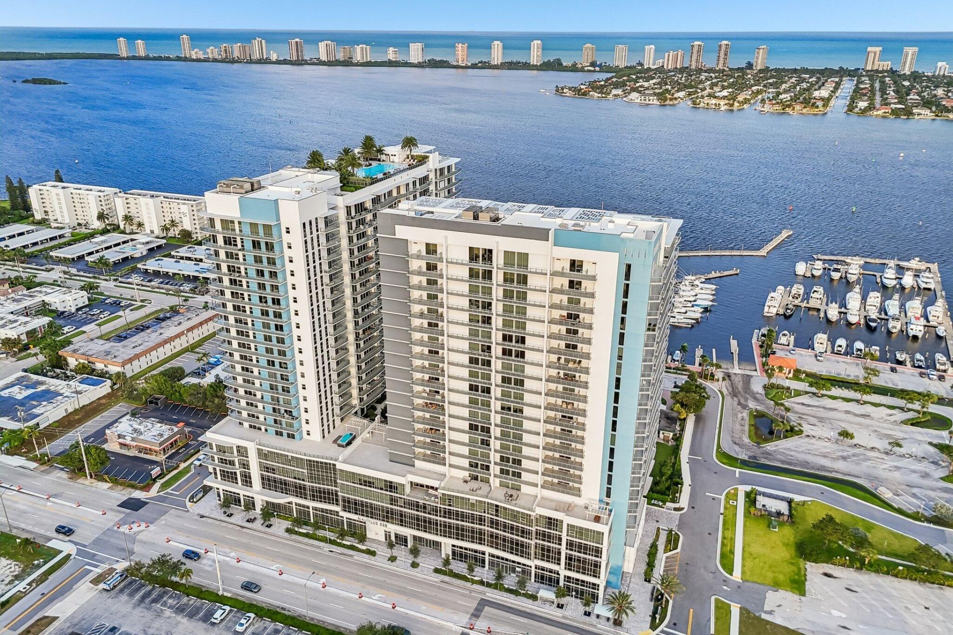 220 Lake Shore Drive, Unit 1913, West Palm Beach, FL 33403 Photo