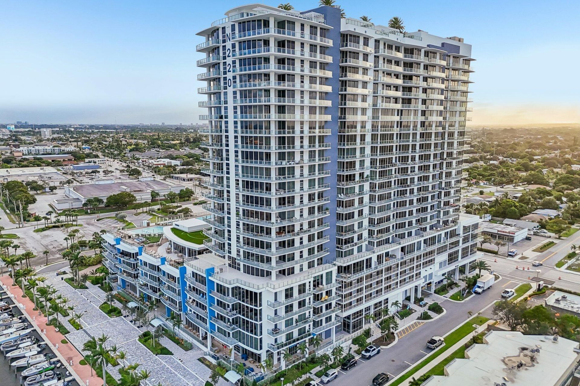 220 Lake Shore Drive, Unit 1913, West Palm Beach, FL 33403 Photo