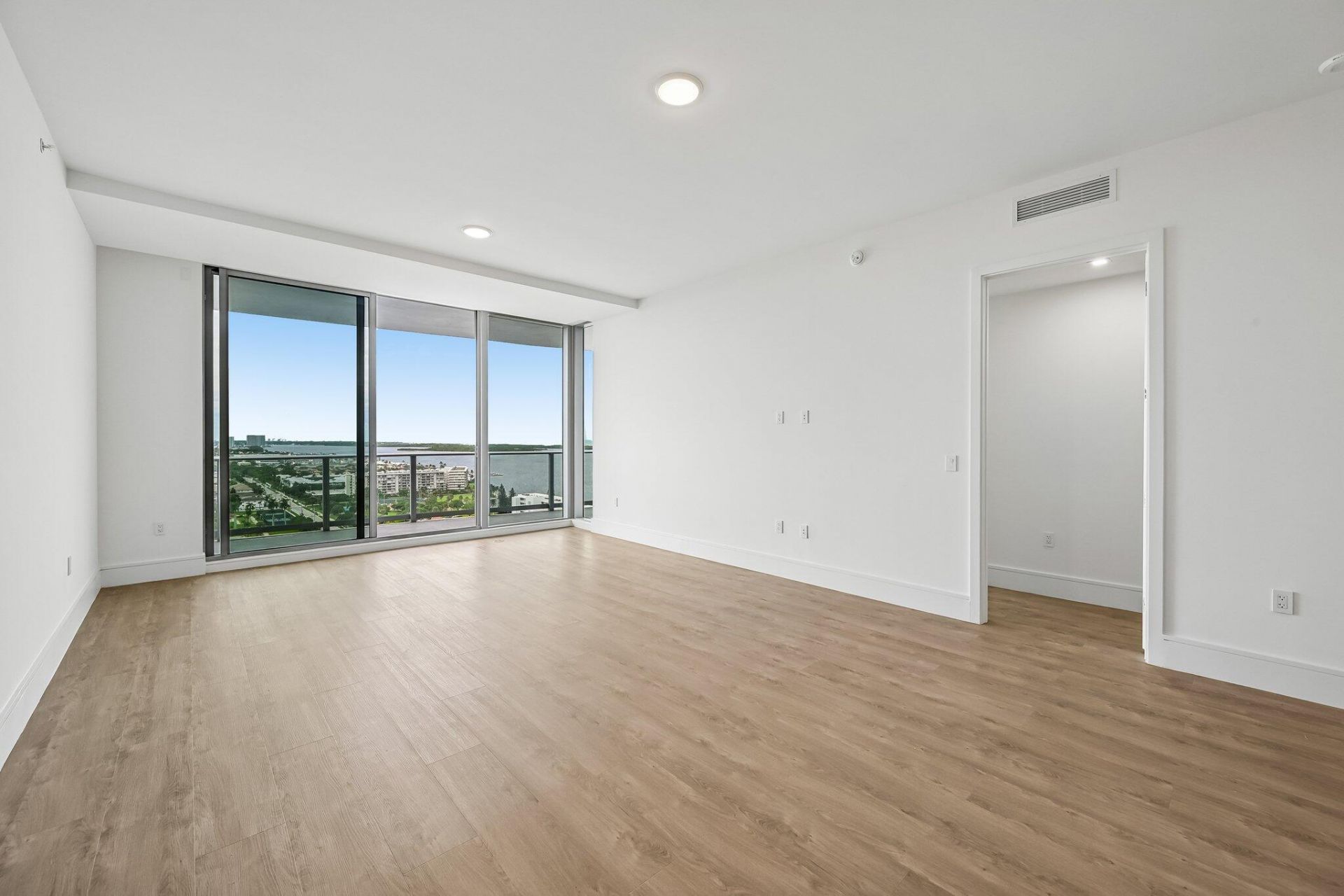 220 Lake Shore Drive, Unit 1913, West Palm Beach, FL 33403 Photo