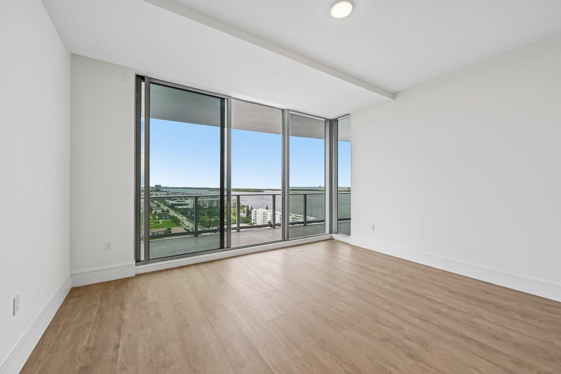 220 Lake Shore Drive, Unit 1913, West Palm Beach, FL 33403 Photo