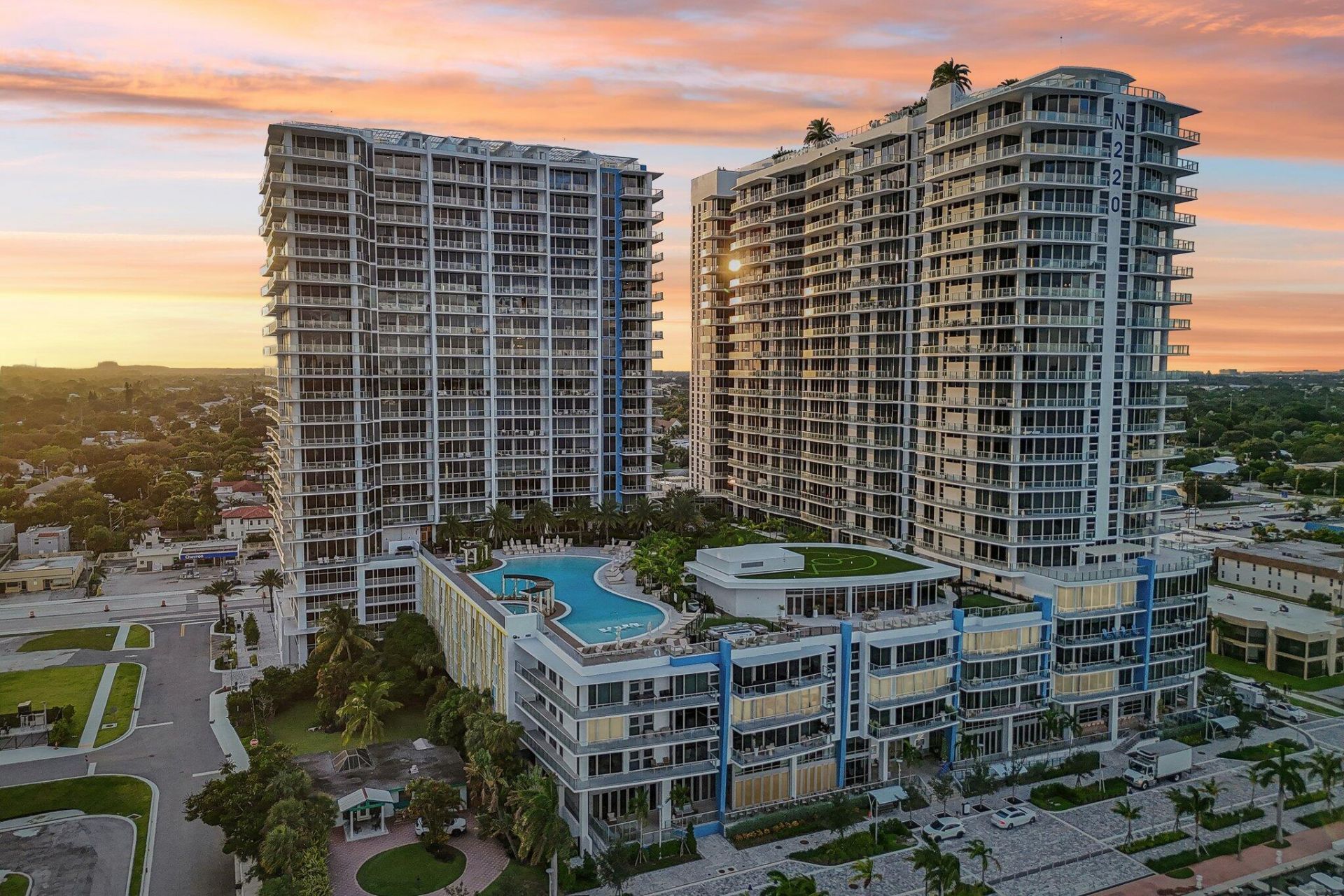 220 Lake Shore Drive, Unit 1913, West Palm Beach, FL 33403 Photo