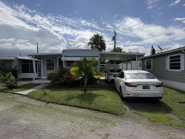 8640 SW 15TH Court, Davie, FL 33324