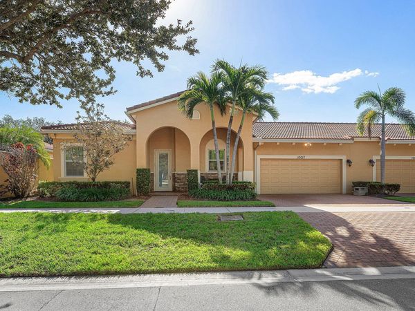 10017 SW DUCCIO Lane, Port St. Lucie, FL 34986